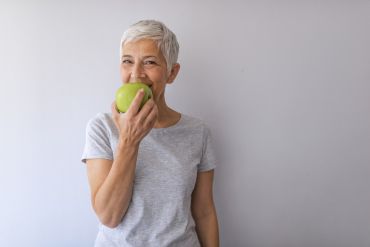 ¡5 hábitos alimenticios que benefician tu sonrisa!